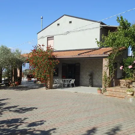 Holiday home Bed House Floristella Valguarnera Caropepe