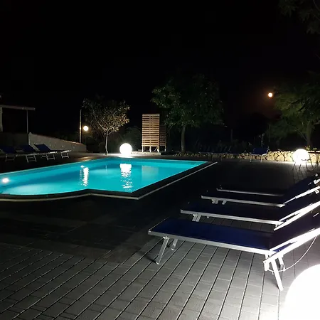 Bed House Floristella * Valguarnera Caropepe