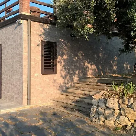 Dom wakacyjny Bed House Floristella Valguarnera Caropepe