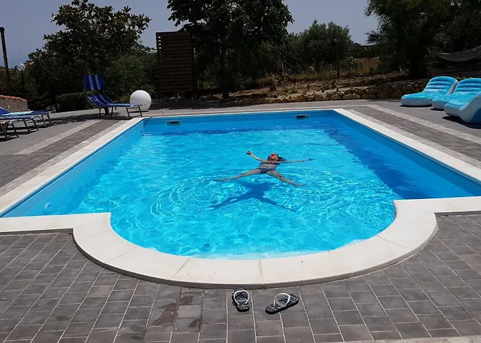 Bed House Floristella Ferienhaus *