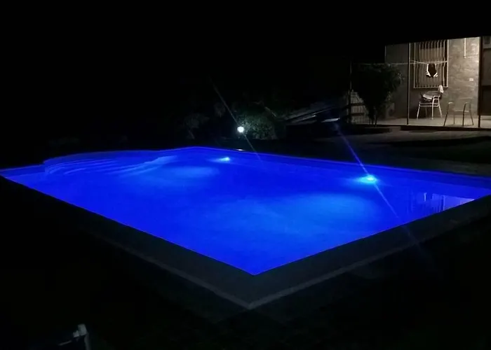 Bed House Floristella Ferienhaus *